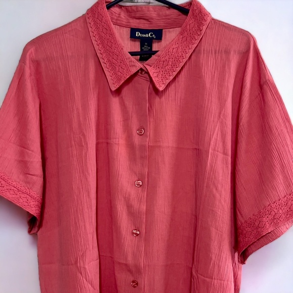 Denim & Co. Crochet & Gauze Blouse, Size 3X NWT - Picture 2 of 11